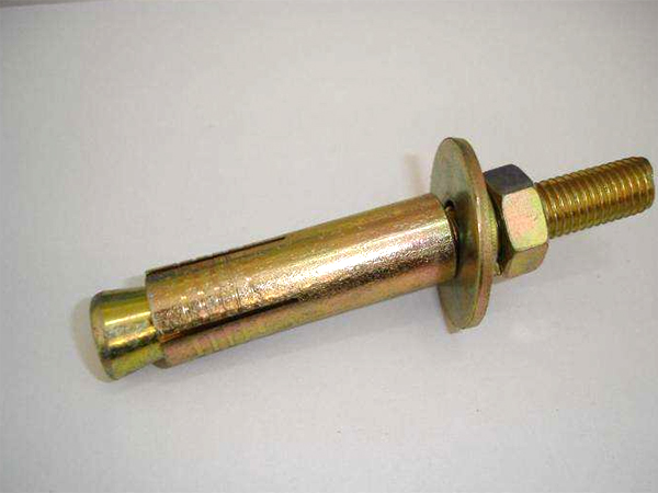 Expansive bolt
